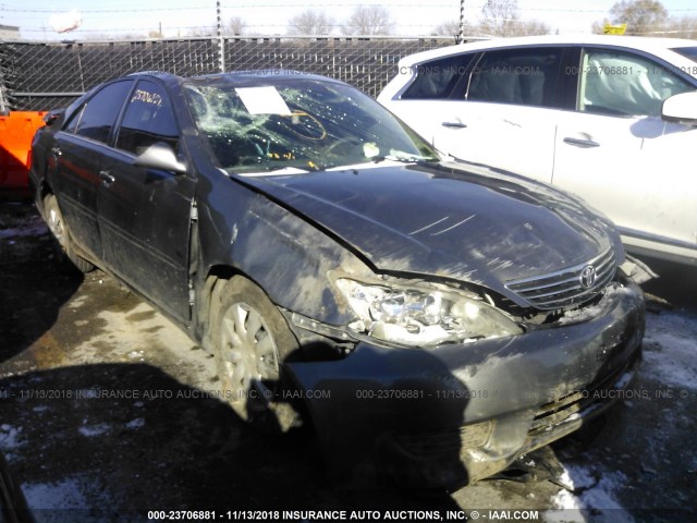 4T1BE30K65U635295 - 2005 TOYOTA CAMRY LE/XLE/SE GRAY photo 1