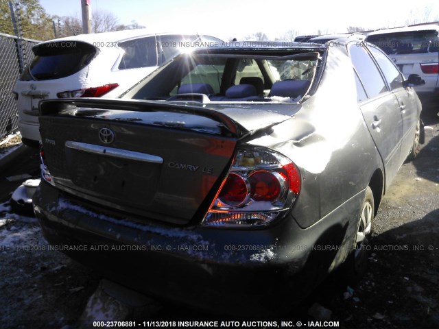 4T1BE30K65U635295 - 2005 TOYOTA CAMRY LE/XLE/SE GRAY photo 4