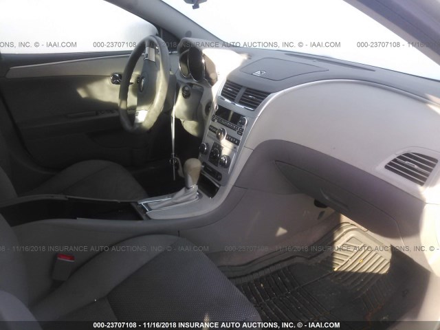 1G1ZA5EU4CF215436 - 2012 CHEVROLET MALIBU LS Boz foto 5