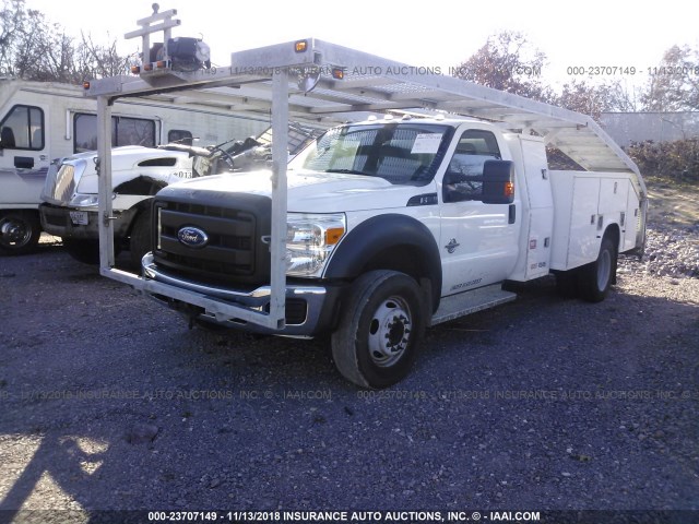 1FDUF5GT0BEA80222 - 2011 FORD F550 SUPER DUTY WHITE photo 2