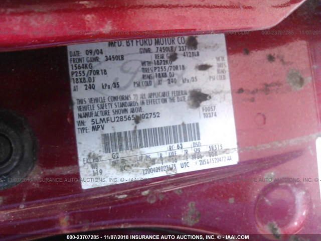 5LMFU28565LJ02752 - 2005 LINCOLN NAVIGATOR MAROON photo 9