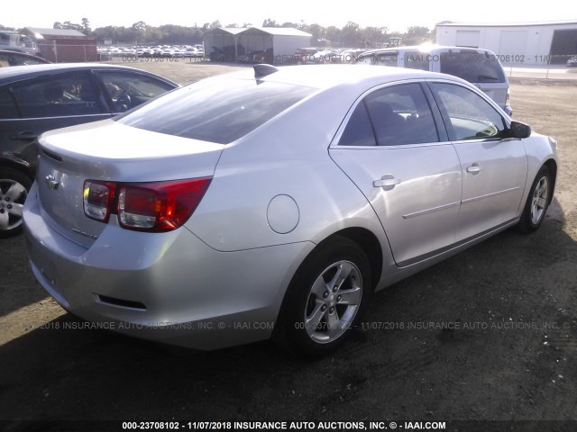 1G11B5SL9FF296105 - 2015 CHEVROLET MALIBU LS 银色 照片 4
