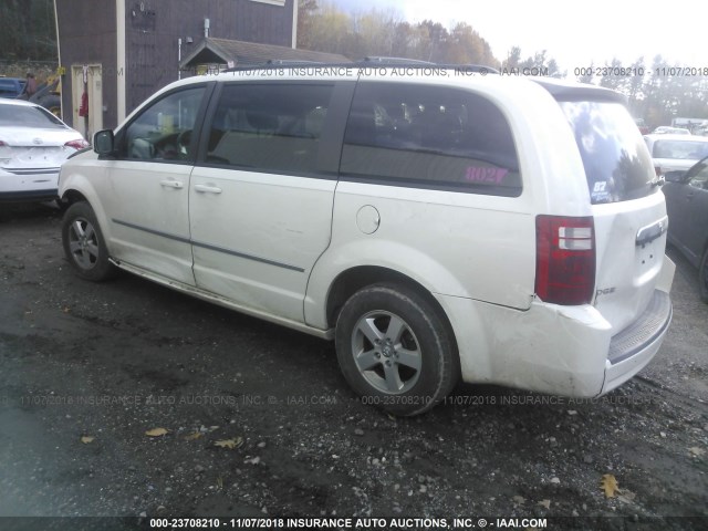 2D4RN5D11AR209752 - 2010 DODGE GRAND CARAVAN SXT WHITE photo 3