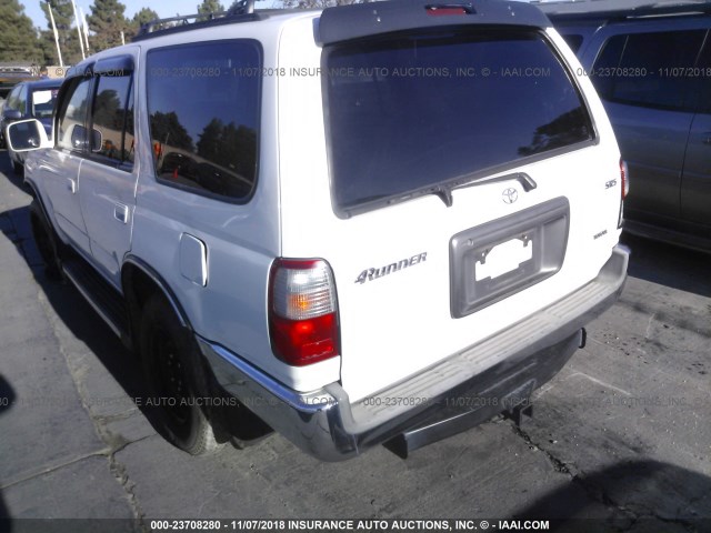 JT3GN86R2X0108042 - 1999 TOYOTA 4RUNNER SR5 WHITE photo 3