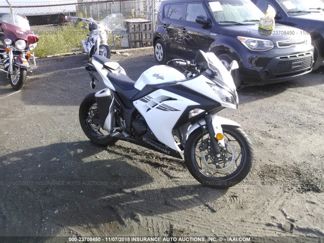 JKAEX8A17HDA32940 - 2017 KAWASAKI EX300 A WHITE photo 1