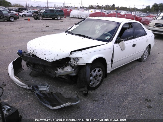 4T1BG22K3YU755822 - 2000 TOYOTA CAMRY CE/LE/XLE WHITE photo 2