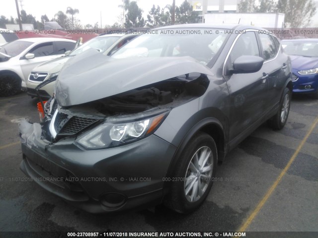 JN1BJ1CP0HW011547 - 2017 NISSAN ROGUE SPORT S/SV/SL GRAY photo 2