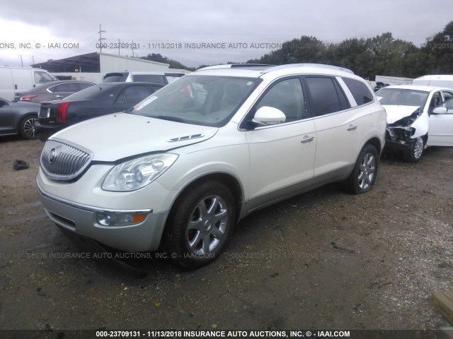 5GALRBED5AJ108623 - 2010 BUICK ENCLAVE CXL WHITE photo 2
