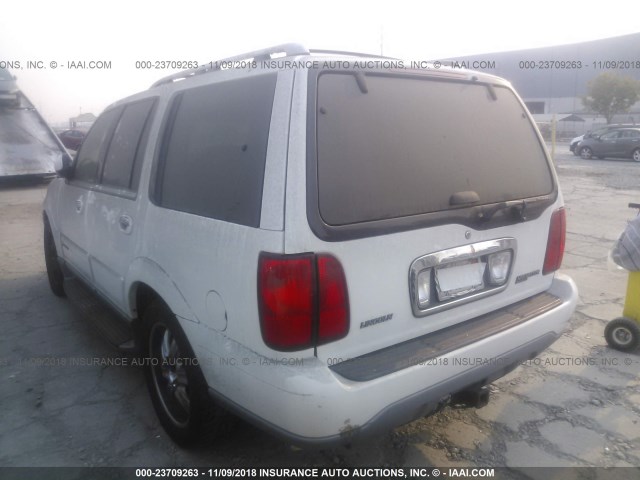 5LMEU27A5YLJ38284 - 2000 LINCOLN NAVIGATOR 白色 照片 3