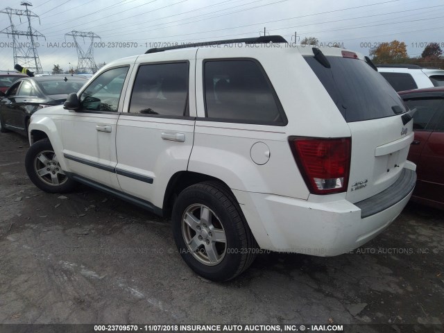 1J8GR48K17C506567 - 2007 JEEP GRAND CHEROKEE LAREDO/COLUMBIA/FREEDOM 白色 照片 3