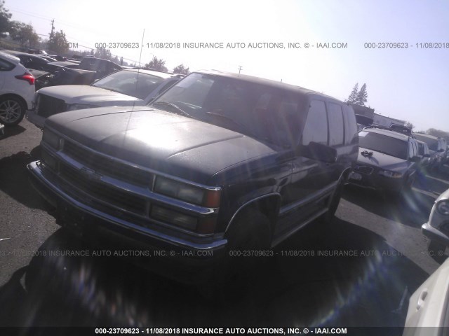 1GNEK13R3VJ423289 - 1997 CHEVROLET TAHOE K1500 BLUE photo 2