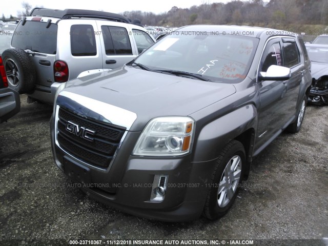 2CTFLCEW0A6369843 - 2010 GMC TERRAIN SLE GRAY photo 2