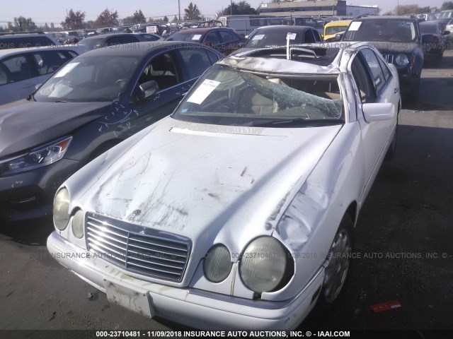 WDBJF65H4XA786425 - 1999 MERCEDES-BENZ E 320 WHITE photo 6