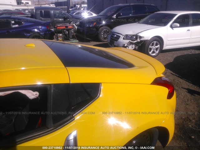 JN1AZ44E69M407983 - 2009 NISSAN 370Z YELLOW photo 8