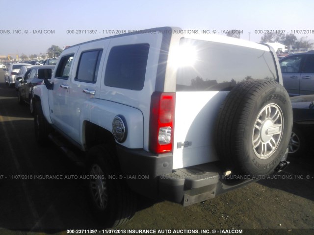 5GTEN13E488142135 - 2008 HUMMER H3 WHITE photo 3