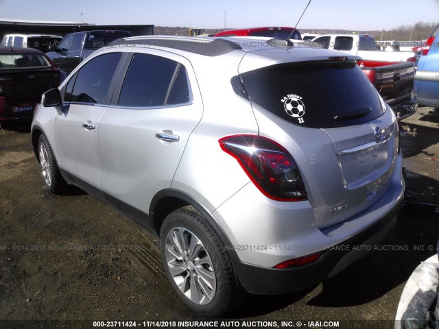 KL4CJASB1JB623318 - 2018 BUICK ENCORE PREFERRED SILVER photo 3