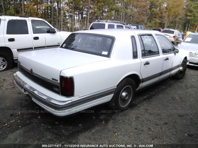 1LNLM81F8LY732526 - 1990 LINCOLN TOWN CAR WHITE photo 4