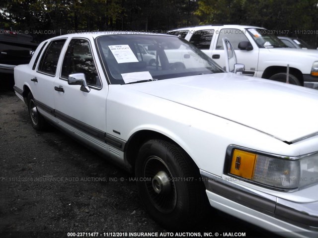 1LNLM81F8LY732526 - 1990 LINCOLN TOWN CAR WHITE photo 6