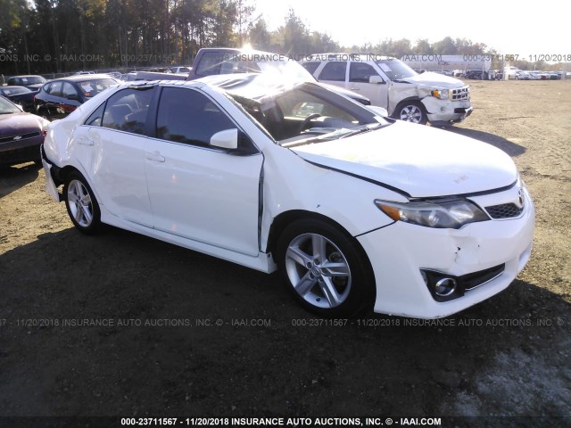 4T1BF1FK7EU306243 - 2014 TOYOTA CAMRY L/SE/LE/XLE 白色 照片 1