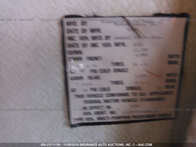 1GBJP37W2E3302105 - 1984 CHEVROLET P37  TAN photo 9