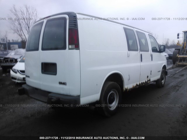 1GTGG25R721903675 - 2002 GMC SAVANA G2500 WHITE photo 4