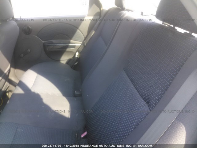 KL1TD56656B651526 - 2006 CHEVROLET AVEO LS SILVER photo 8