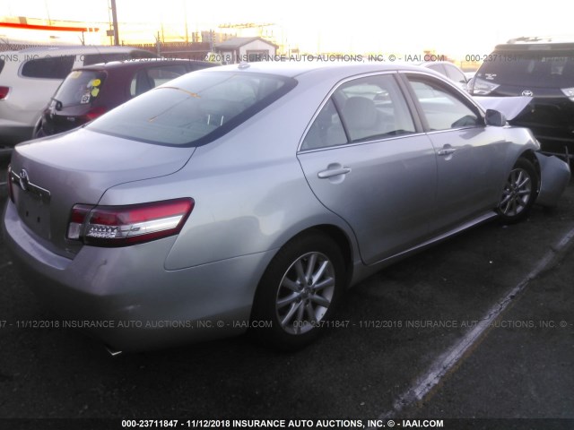4T1BK3EK7BU625128 - 2011 TOYOTA CAMRY SE/LE/XLE 银色 照片 4