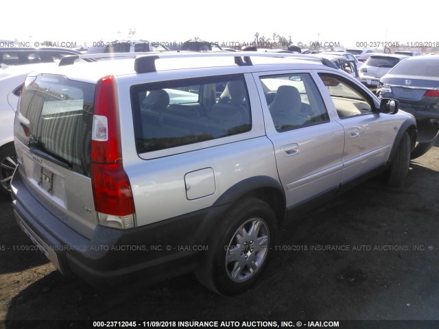 YV1SZ592651185263 - 2005 VOLVO XC70 SILVER photo 4