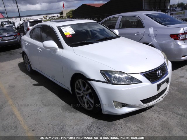 JTHBK262672029071 - 2007 LEXUS IS 250 WHITE photo 1