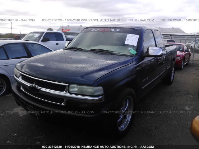 2GCEC19T921209521 - 2002 CHEVROLET SILVERADO C1500 BLUE photo 2