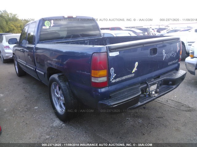 2GCEC19T921209521 - 2002 CHEVROLET SILVERADO C1500 BLUE photo 3