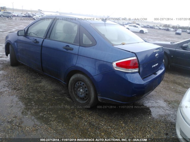 1FAHP34N88W165671 - 2008 FORD FOCUS S/SE BLUE photo 3