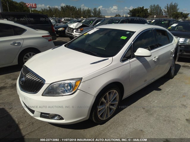 1G4PR5SK0F4102184 - 2015 BUICK VERANO CONVENIENCE WHITE photo 2