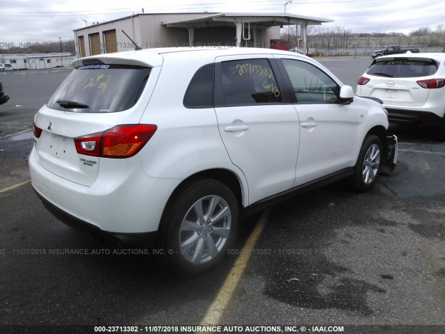 4A4AR3AUXFE009533 - 2015 MITSUBISHI OUTLANDER SPORT ES WHITE photo 4