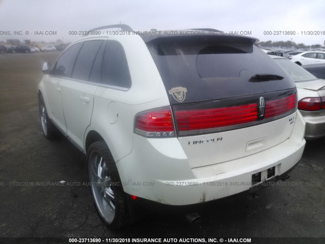 2LMDU88C77BJ04612 - 2007 LINCOLN MKX WHITE photo 3