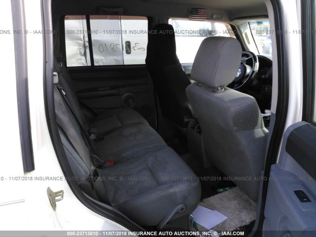 1J8HG48N86C131229 - 2006 JEEP COMMANDER WHITE photo 8