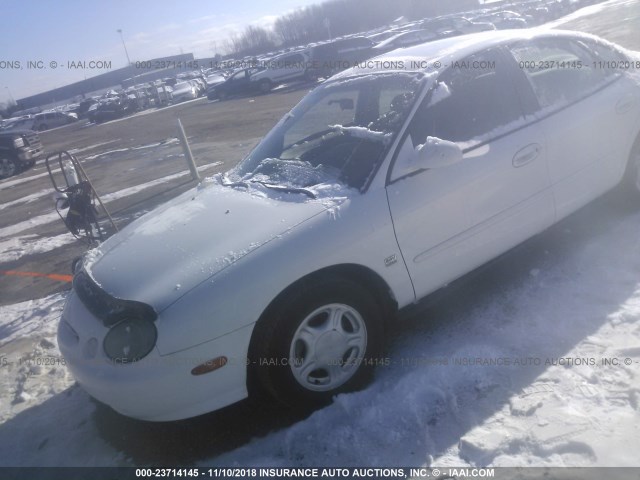 1FAFP52S1WG185523 - 1998 FORD TAURUS LX/SE WHITE photo 2