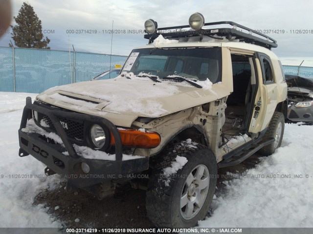 JTEBU11F88K017159 - 2008 TOYOTA FJ CRUISER BEIGE photo 2