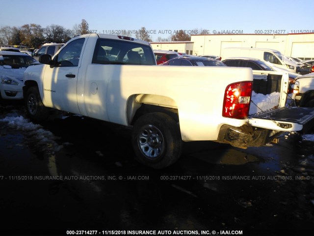 1GCEC14X18Z163855 - 2008 CHEVROLET SILVERADO C1500 WHITE photo 3