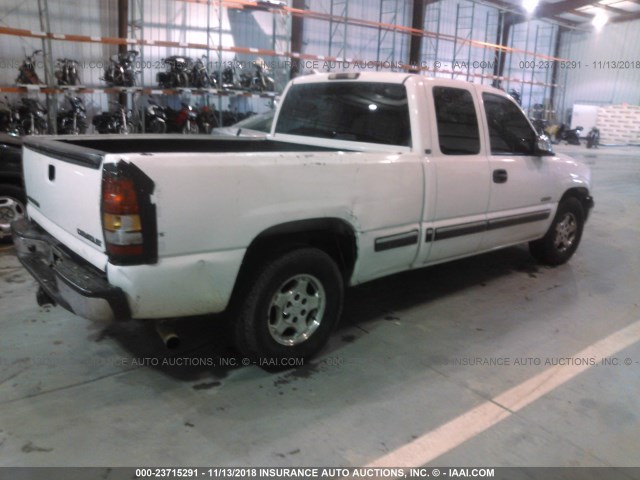 2GCEC19V321372490 - 2002 CHEVROLET SILVERADO C1500 WHITE photo 4