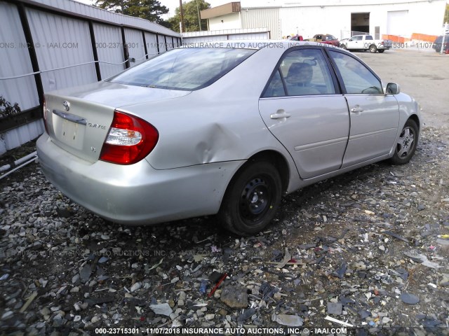 4T1BF32K02U509150 - 2002 TOYOTA CAMRY LE/XLE/SE SILVER photo 4