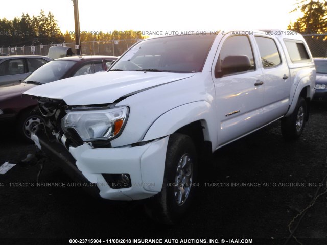 3TMLU4EN4FM189190 - 2015 TOYOTA TACOMA DOUBLE CAB/TRD PRO WHITE photo 2