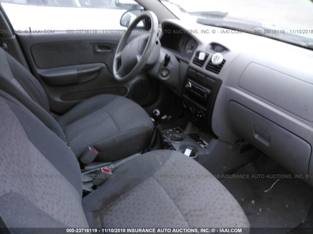 KNADC125X56375936 - 2005 KIA RIO BLUE photo 5