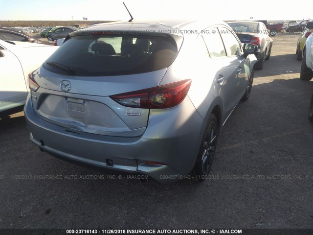 3MZBN1L33JM202896 - 2018 MAZDA 3 TOURING SILVER photo 4