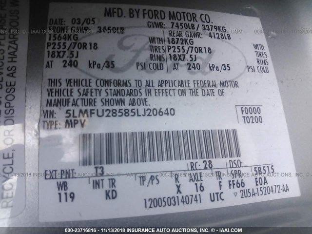 5LMFU28585LJ20640 - 2005 LINCOLN NAVIGATOR 绿色 照片 9