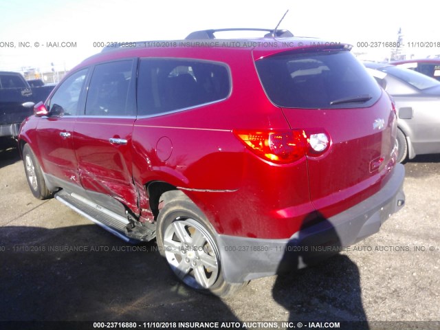 1GNKRGED1CJ161692 - 2012 CHEVROLET TRAVERSE LT RED photo 3