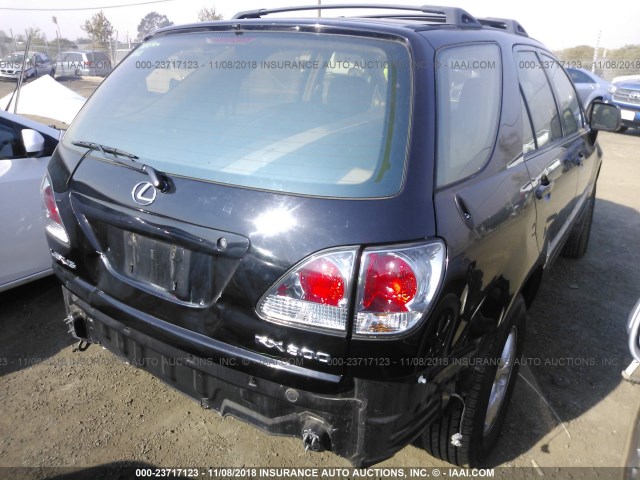 JTJHF10U620252443 - 2002 LEXUS RX 300 BLACK photo 4