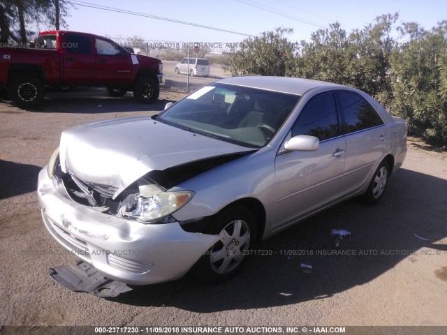 4T1BE32K46U122979 - 2006 TOYOTA CAMRY LE/XLE/SE SILVER photo 2
