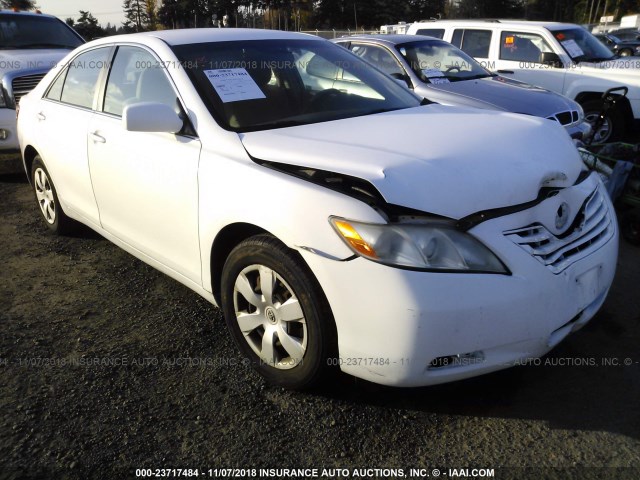 4T1BE46K17U641702 - 2007 TOYOTA CAMRY NEW GENERAT CE/LE/XLE/SE WHITE photo 1