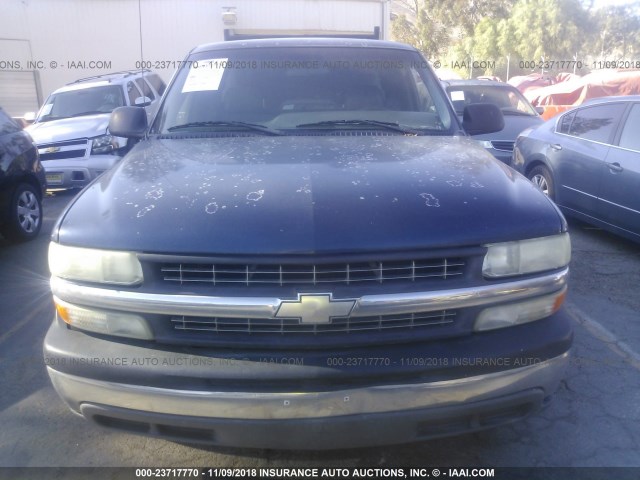 2GCEC19X921236446 - 2002 CHEVROLET SILVERADO C1500 BLUE photo 6